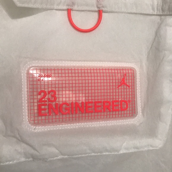 Nike Jordan Engineered Hooded Jacket Windbreaker - Picture 2 of 7